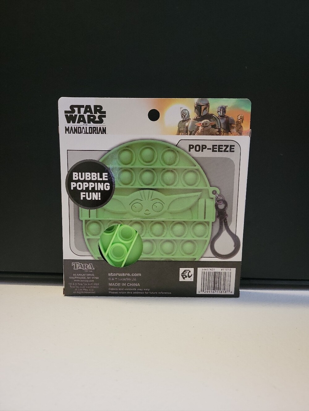 Star Wars The Mandalorian Green Pop-Eeze Bubble Popping Keychain 2B